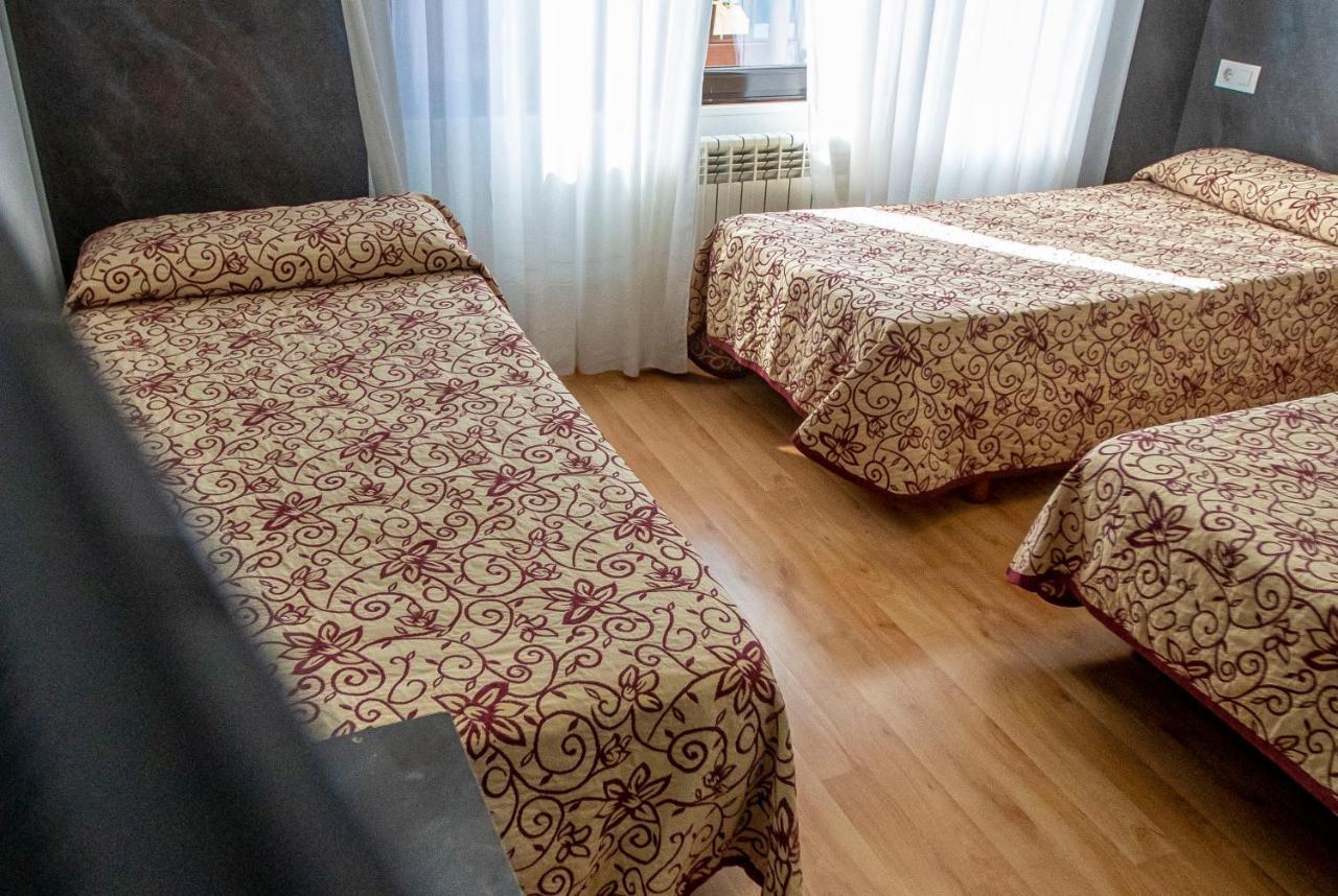 Hostal Vitorina Soria Kültér fotó