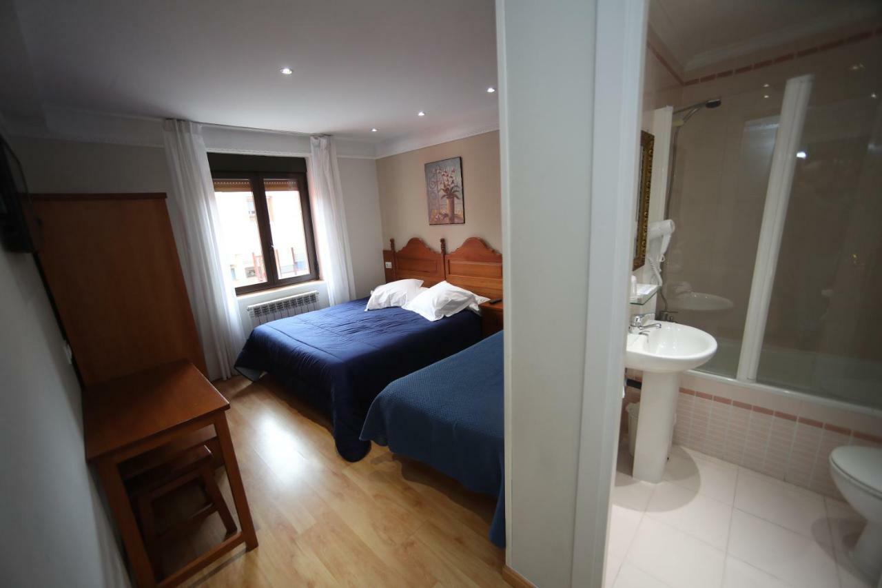 Hostal Vitorina Soria Kültér fotó
